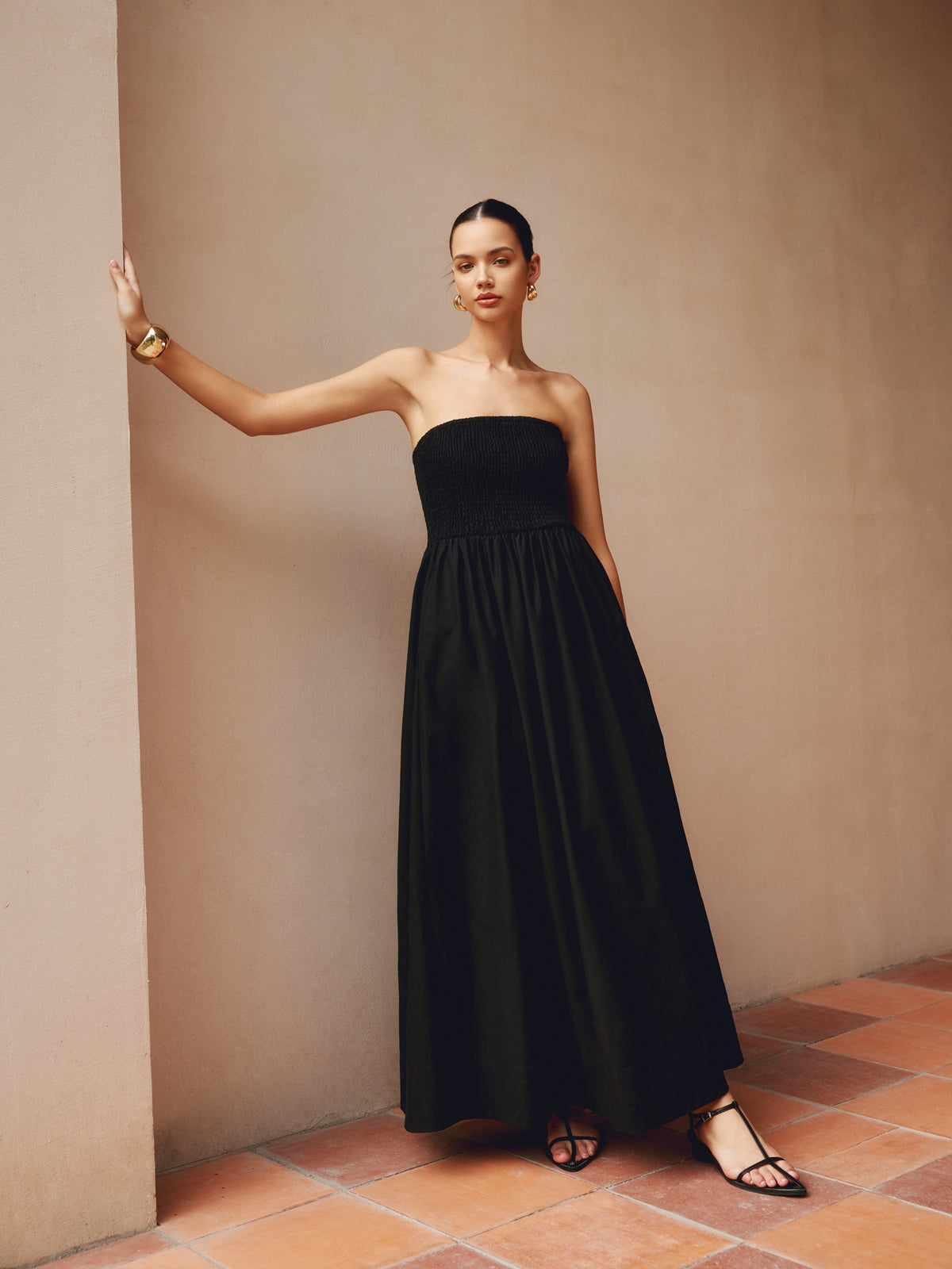 Vestido Largo sin Tirantes con Pliegues de Algodón y Lino